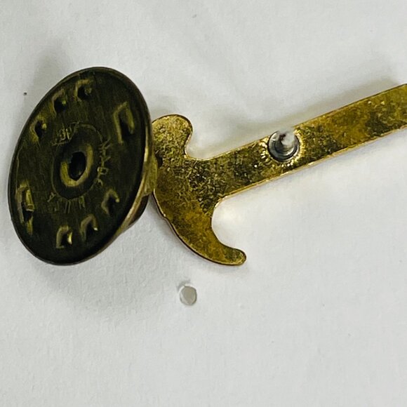 Cub Scouts of America Craftsman Hammer Handyman Lapel honor Pin w Original Back - Picture 4 of 4